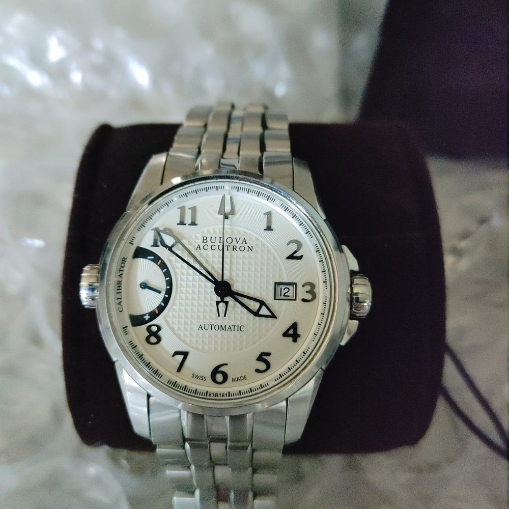 BULOVA ACCUTRON AUTOMATIC Watch (63B161) 43mm.